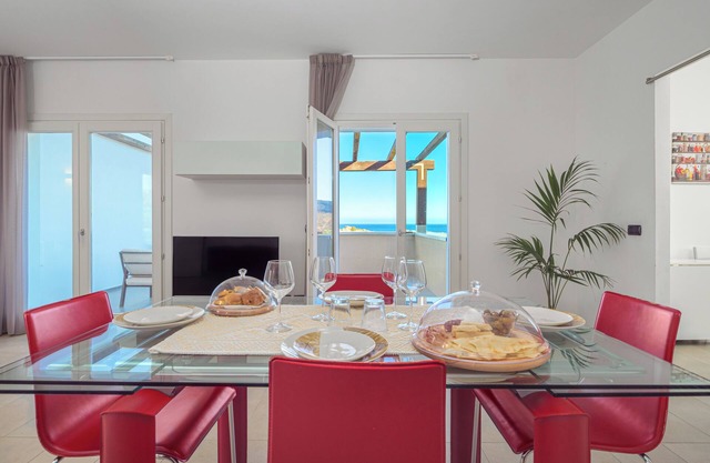Modern Holiday Apartment 7 in Villa Marconi with Sea & Mountain View & Private Sun Terrace