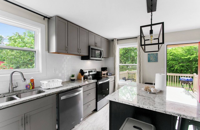 Modern in Magic City 2 Units