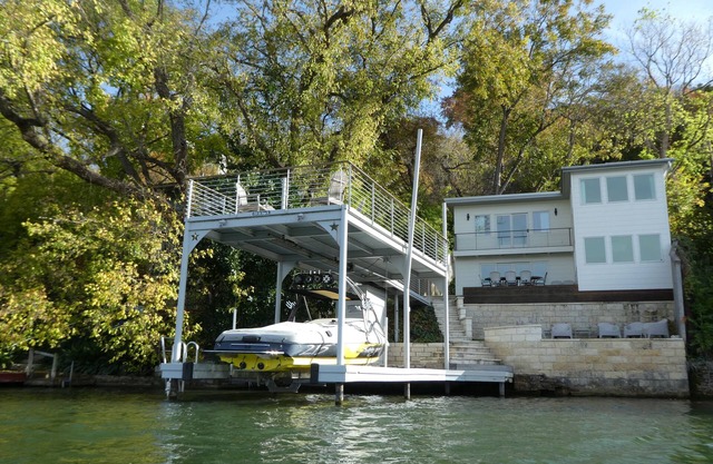 Modern Luxury Meets Natural Escape: Ultimate Comfort, SUPs & Close to Downtown