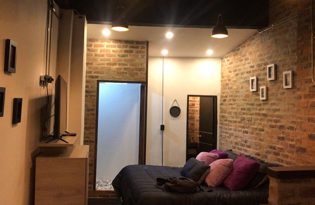 MODERN NEW LOFT INDEPENDENT HOUSE BOGOTA CHAPINERO ALTO KING SIZE BED 2 X 2