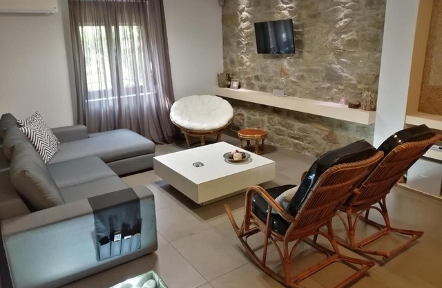 Modern Residence in the Center of Trikala
