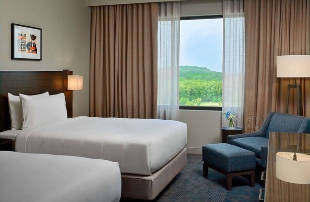 Modern Room w/Rooftop Dining, Pet-Friendly Policy, & Outdoor Pool