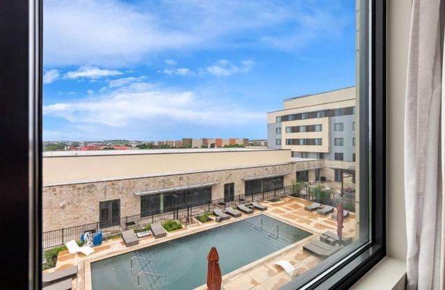 Modern Room w/Scenic Rooftop Dining, Cozy Atmosphere, & Outdoor Pool