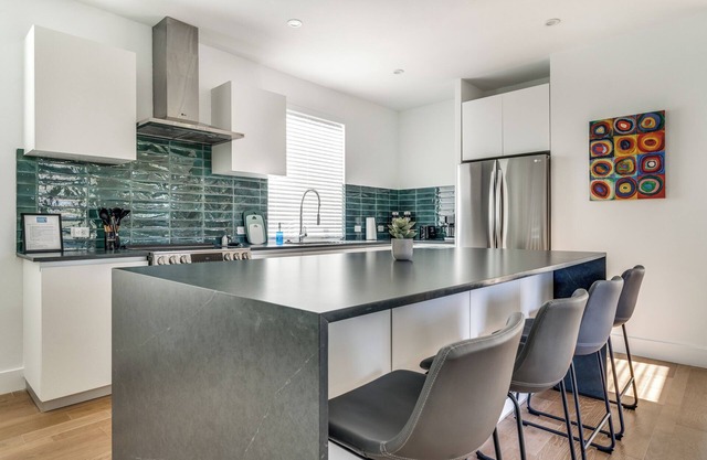 Modern & Spacious #1 in East Austin TX New Build & Near Downtown
