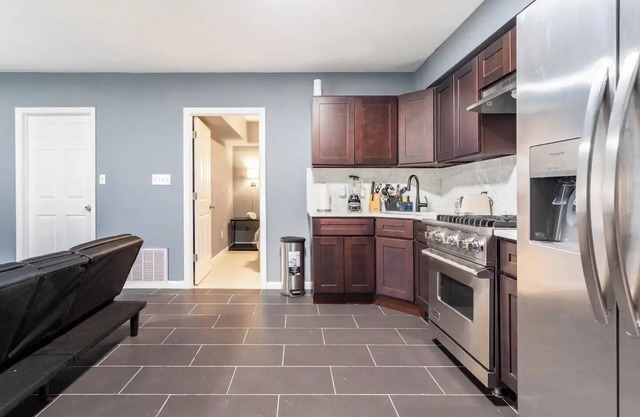 Modern Spacious Home, Family-Friendly, 30 Min from NYC