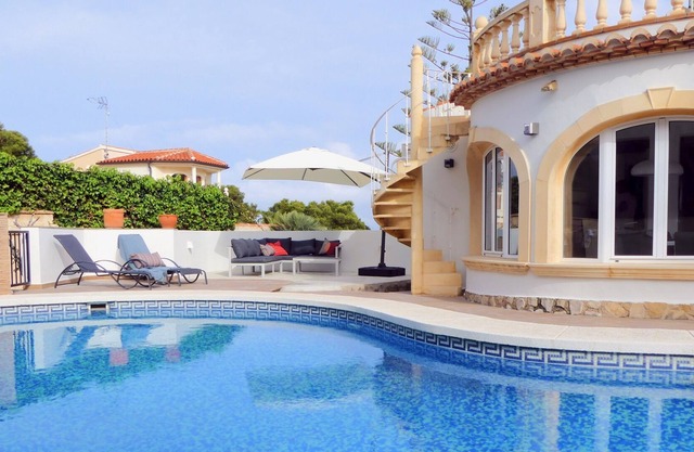 Modern sunny villa with sea view, private pool, beautiful bays / beach