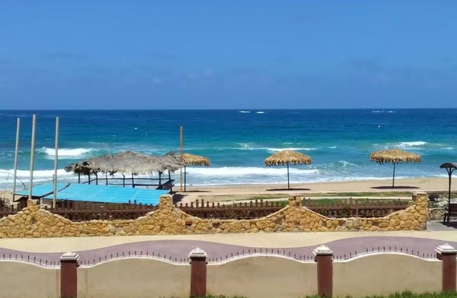 Modern Villa: Garden Netflix Beach Access