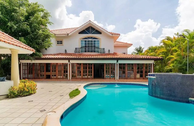 Modern Villa! CHEF/BBQ/Billiard/WIFI/VIP.T