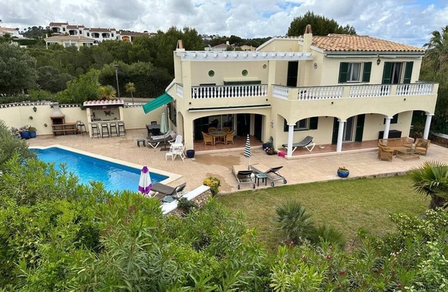 Modern Villa with own private pool and views of the Marina.