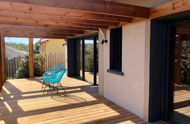 Modernes Ferienhaus in Erster Reihe Gegenüber der Dünen