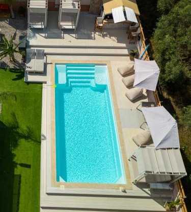 Modular Bungalows With Heated Pool Artemis Greece
