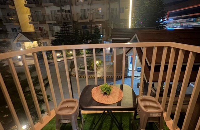 Moldex Baguio with Balcony Wifi Netflix Near City