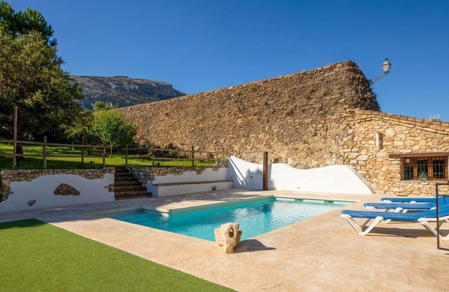 Molino Higueral Villanueva del Trabuco by Ruralidays