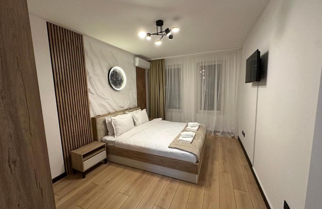 MonarX Suites 1113