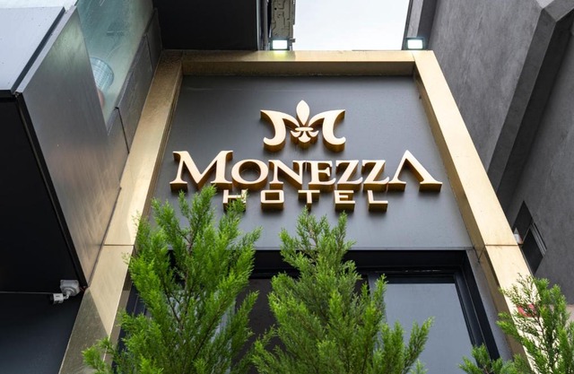 MONEZZA APART