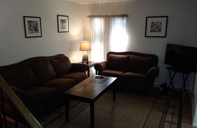 Monthly Rental 1 Bdrm Henderson Townhome