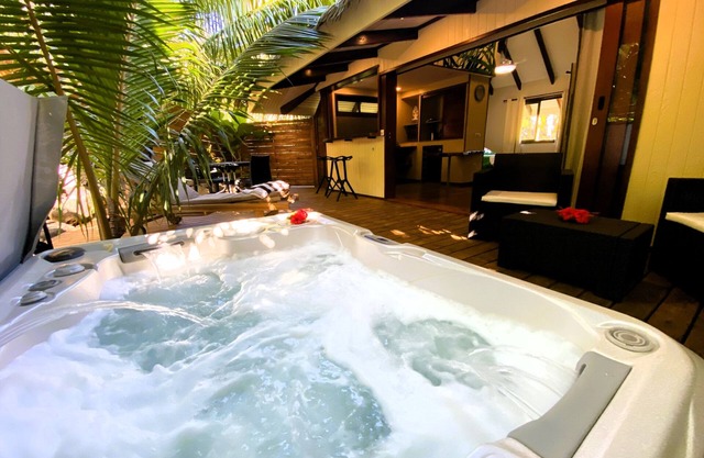 MOOREA - The SERENITY Creek spa
