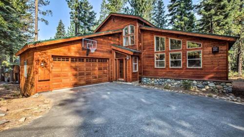 Moosetrack by AvantStay Cozy Cabin In The Heart of Tahoe Donner