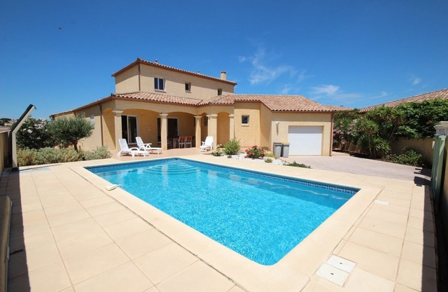 Mordern Villa with privat pool, for 8 Persons, 4 Bedrooms, 170sqm, at 3km from the beach of.
