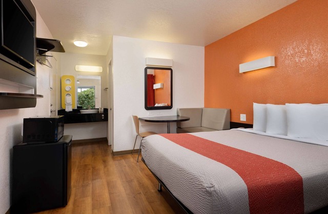 Motel 6 Camarillo, CA