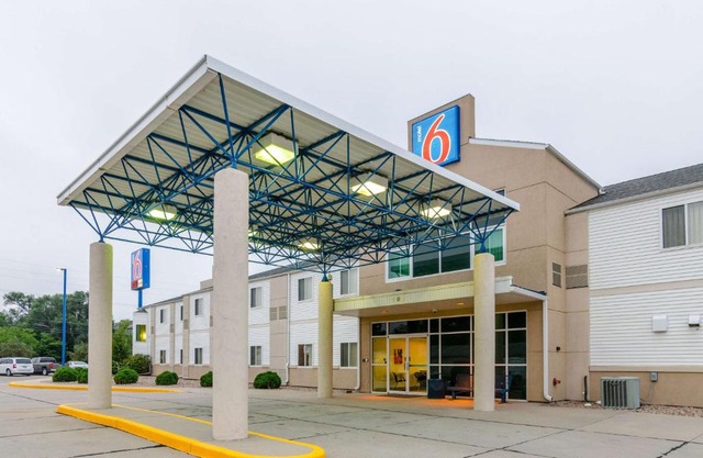 Motel 6-Kearney, NE