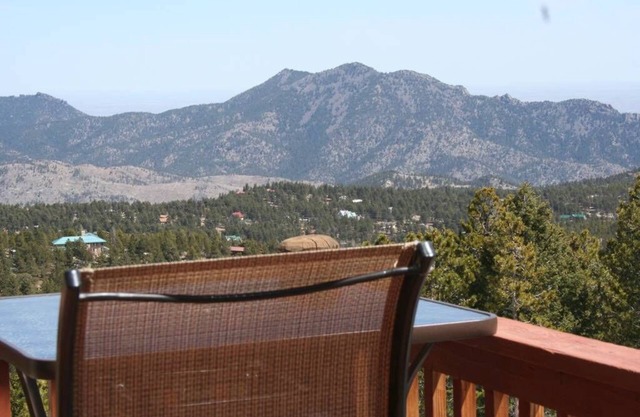 Mountain Experience/Amazing Views/Hot Tub/Ski/Close to Boulder