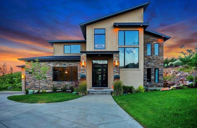Mountain Modern Getaway Award Winning