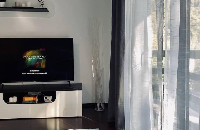 Mountain Nest Apartment w. SmartTV