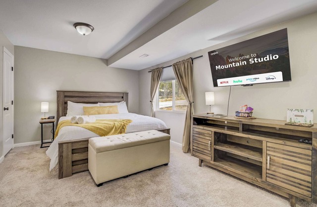 Mountain Studio! Cozy Escape with Stunning Views