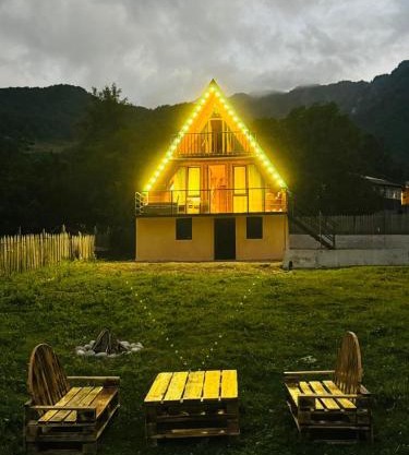 Mountain Shadow Cottage in Racha