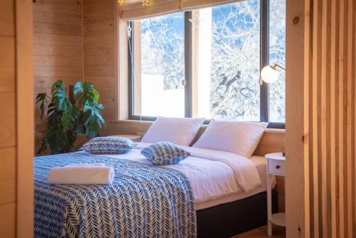 Mountain-view double villa, pet-friendly, ideal for long stays Svaneti Countryside 3