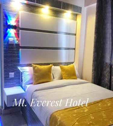 Mt. Everest Hotel