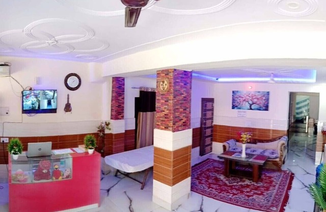 my home stay near to Taj mahal Agra India