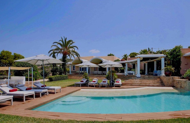 My Rental Homes - Villa West Coast luxury property wtih private pool