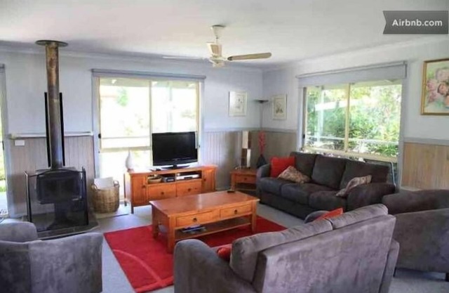 Myrtle Manor, Tawonga South