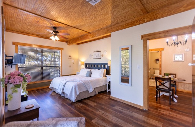 Mystic Hill Suites