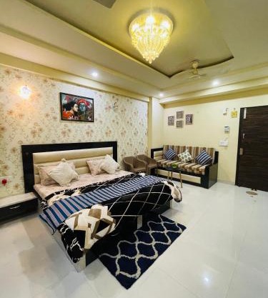 NAMAH RESORT HOMESTAY with KITCHEN Near PREM MANDIR