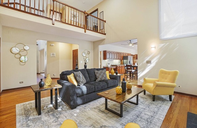 Naperville Rental - Harmony Ct