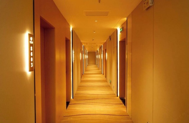 National Maple Hotel Terra-cottaWarriors