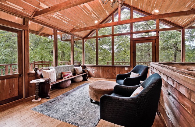 *NATURE RETREAT* Whispering Hollow *FIRE PIT*