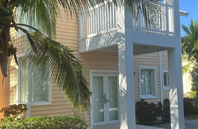 Nautical Bimini Bay Villa with Starlink