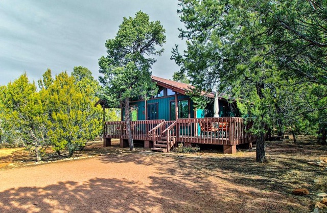 Near Hiking Modern Heber-Overgaard Cabin with Deck