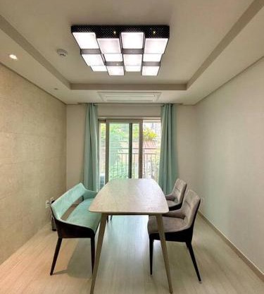 nearby subway, 2 bedroom big house