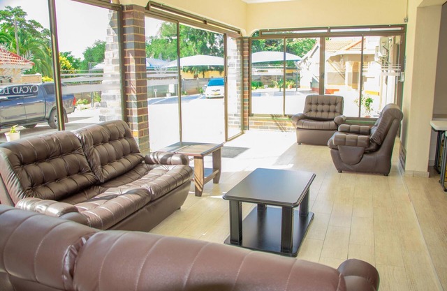 Neat one Bedroom in Morningside Guesthouse - 2089