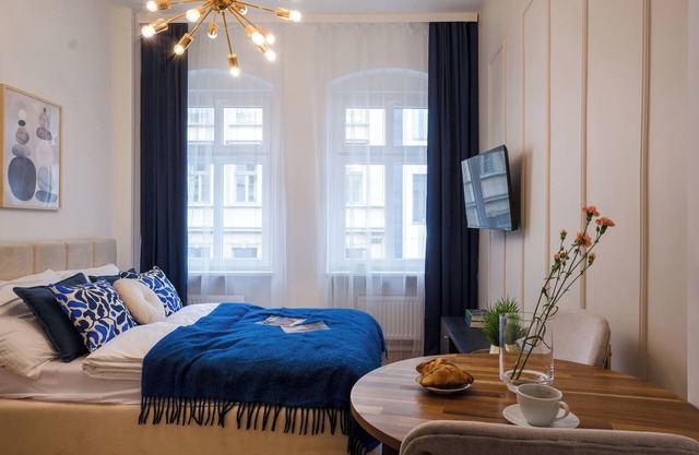 Neon 45 Apartment - ProperUNIT