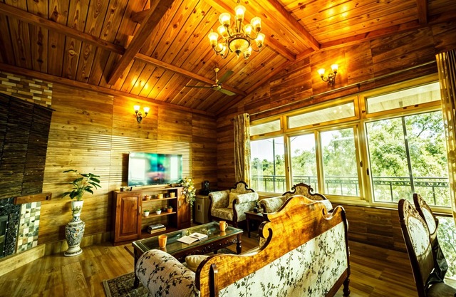Nest Cottage 2BHK Apartment in Mussoorie by Homeyhuts