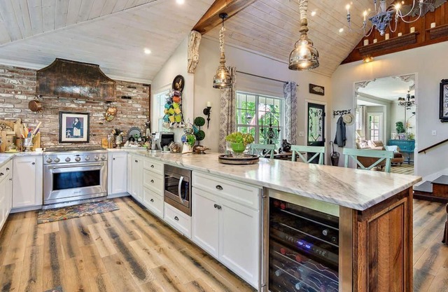 🌲Nestled in the Mountains 4 bd 3 bath home 🌲