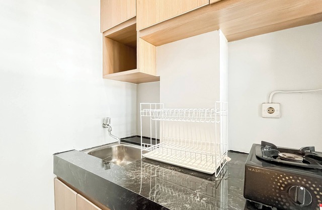 Neutral Cozy Stay Studio Apartment At Margonda Residence 1