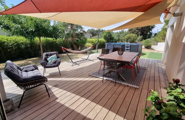New 3 bedroom villa, quiet & close to the sea