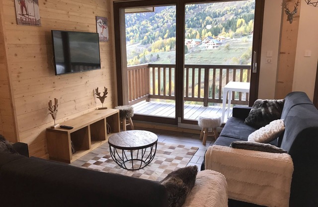 New apartment Ski in ski out 8 people